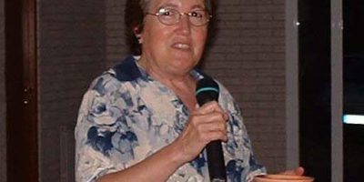 “… por amor, servíos los unos a los otros” (G 5, 13)