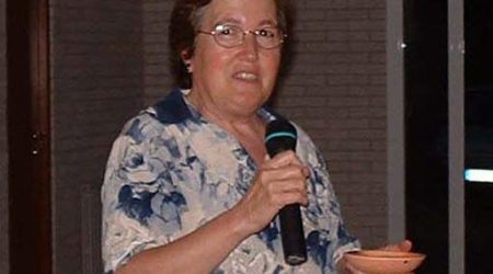 “… por amor, servíos los unos a los otros” (G 5, 13)