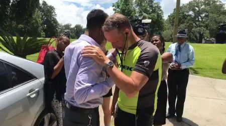 Volver a escuchar el corazón de su hija